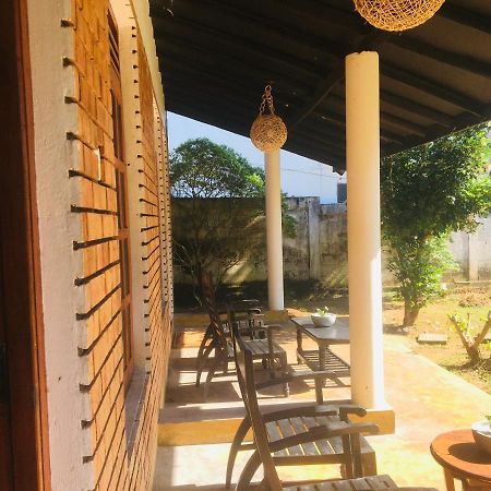 Dilena Beach Inn Tangalle Buitenkant foto