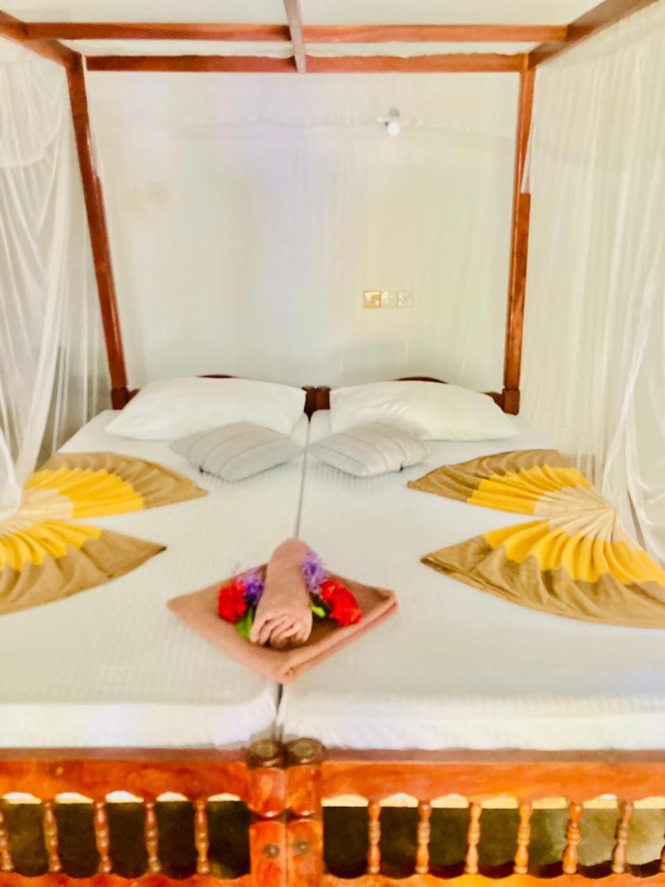 Dilena Beach Inn Tangalle Kamer foto