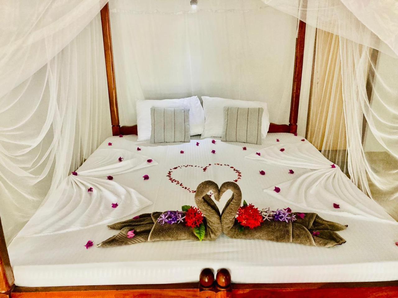 Dilena Beach Inn Tangalle Kamer foto