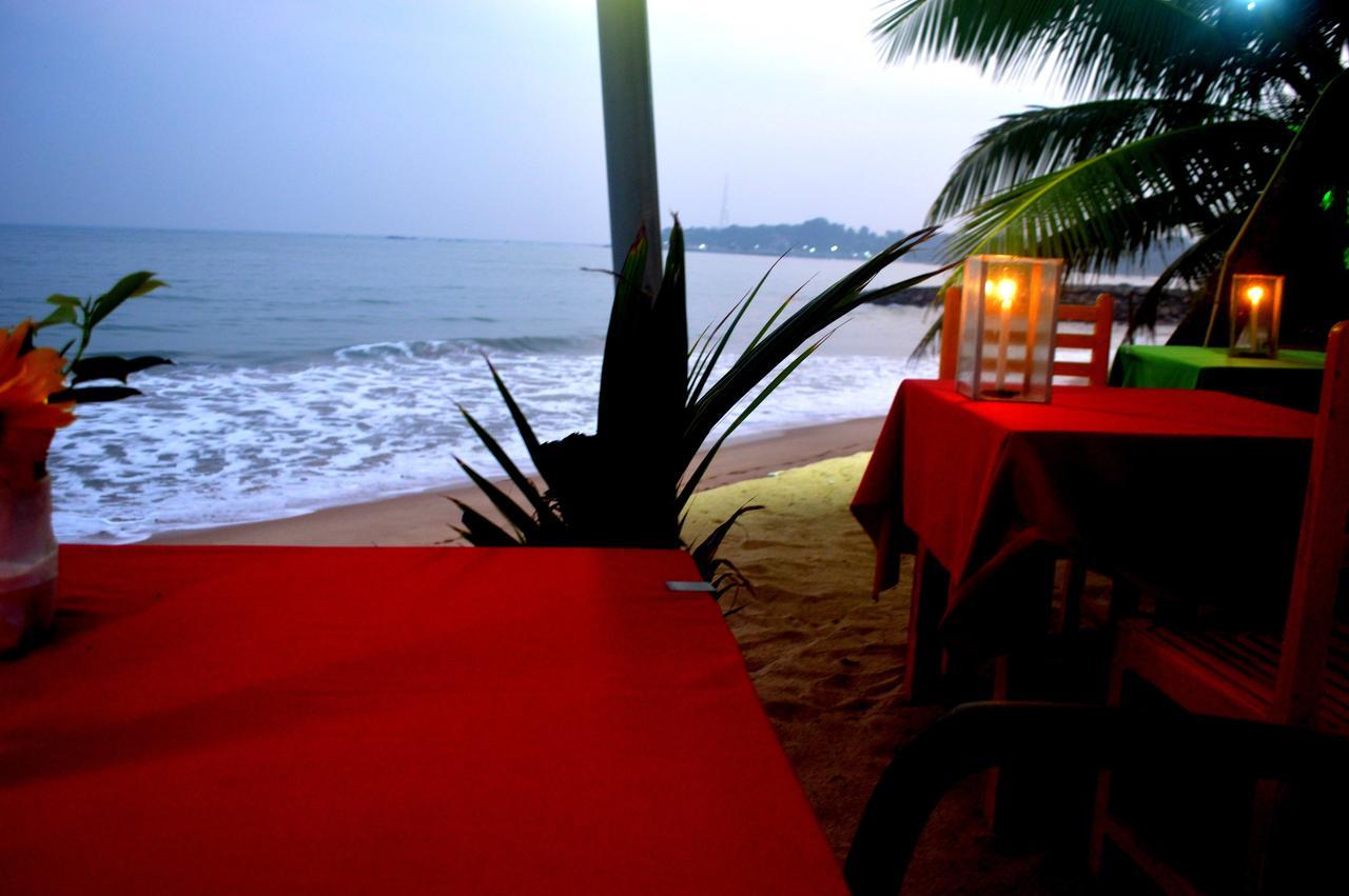 Dilena Beach Inn Tangalle Buitenkant foto